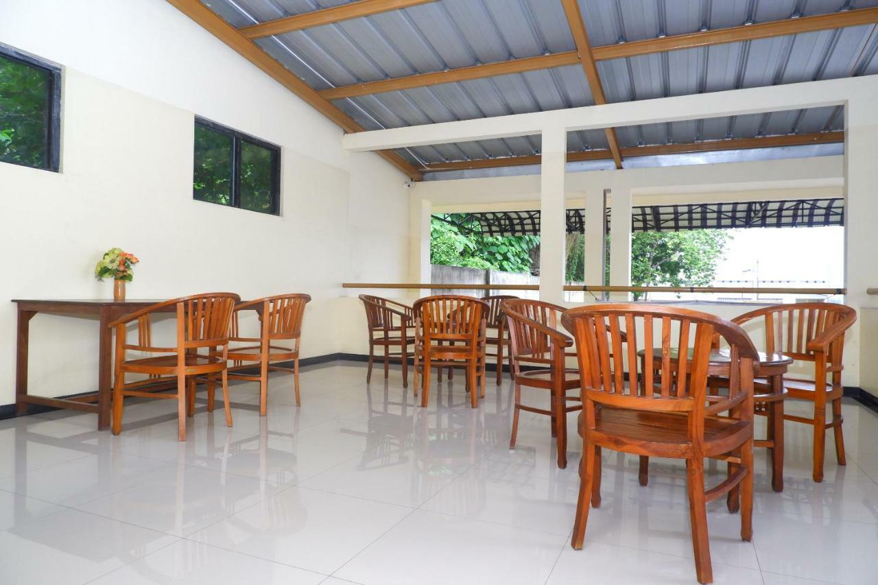 Hotel Pelangi Indah Semarang Exterior photo